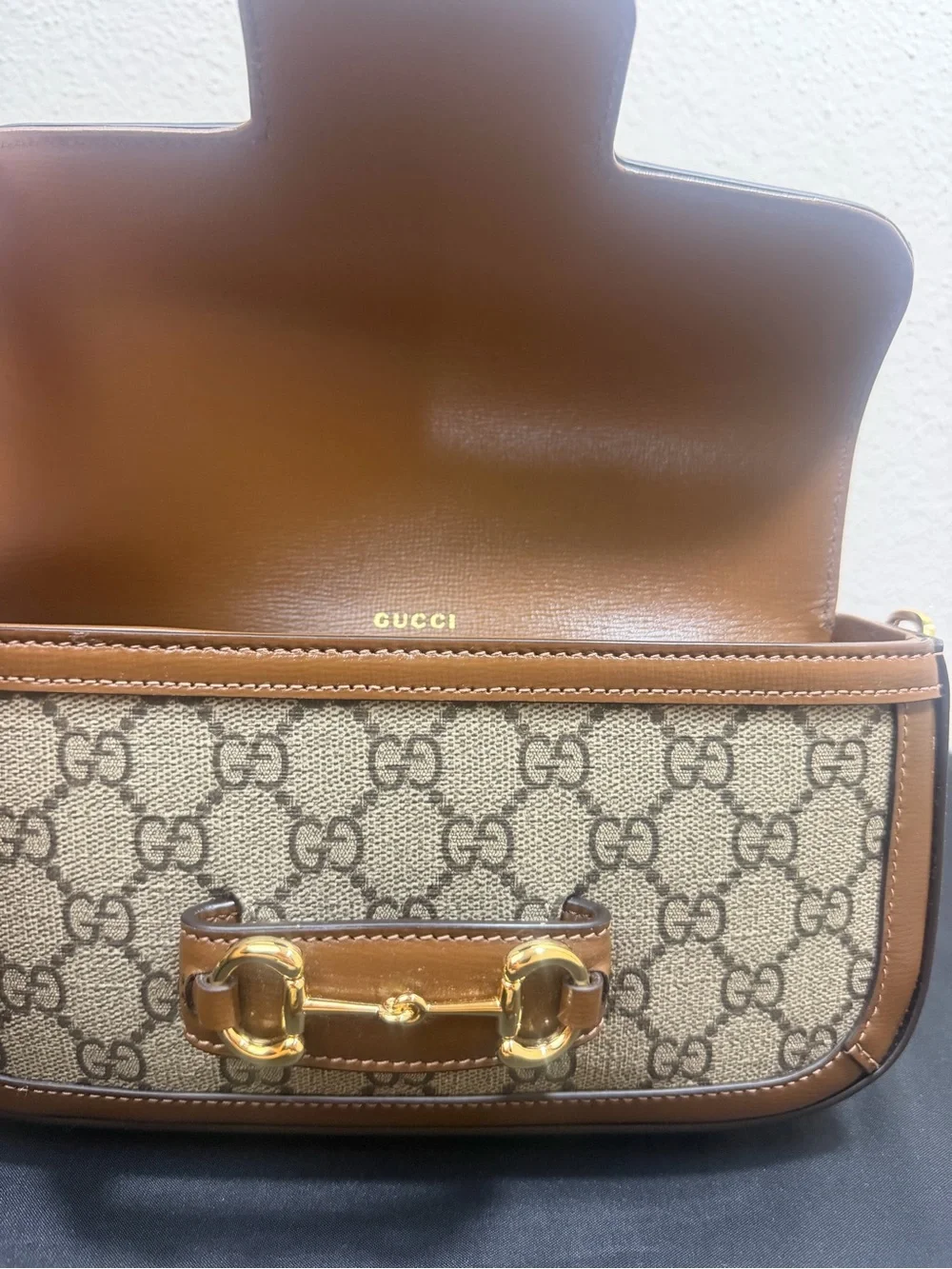 Gucci 1955 Horsebit GG Supreme Canvas and Leather East West bag - Picture 7 of 11